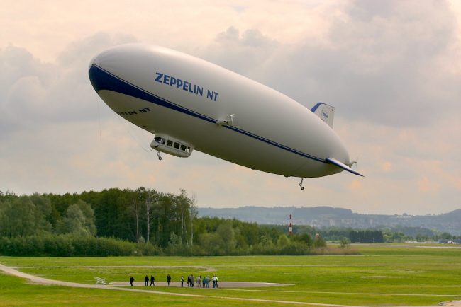 Alemania, Lago de Constanza,  Friedrichshafen, Pista de vuelo Zeppelin NT